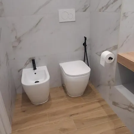 Bed & Breakfast Beb Gravina Centro 3*